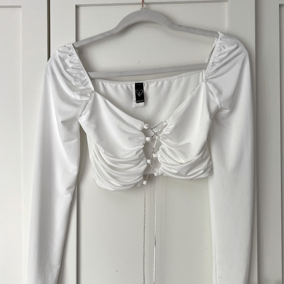 Windsor Rise & Stun crop top in IVORY - Picture 4 of 8